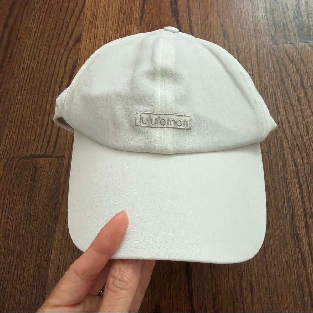Lululemon baller hat (soft) New